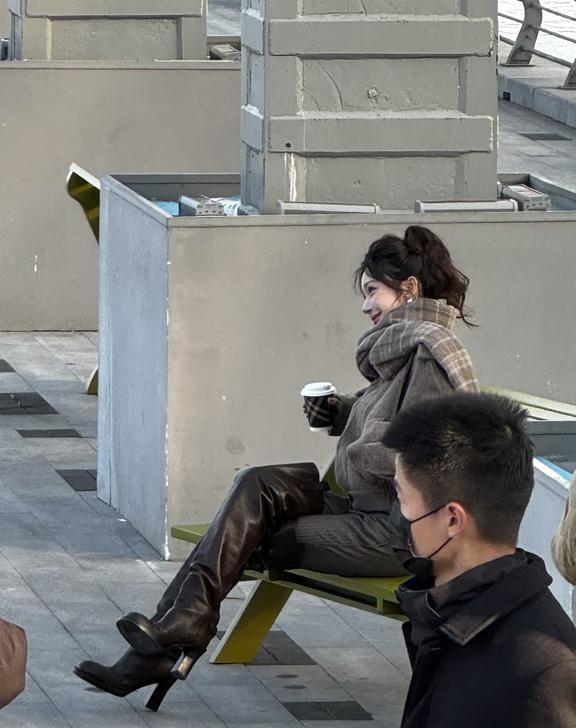 好激动西岸🫶🏻看我拍到了谁🙀🙀🙀好开心好激动🤩！易梦玲R