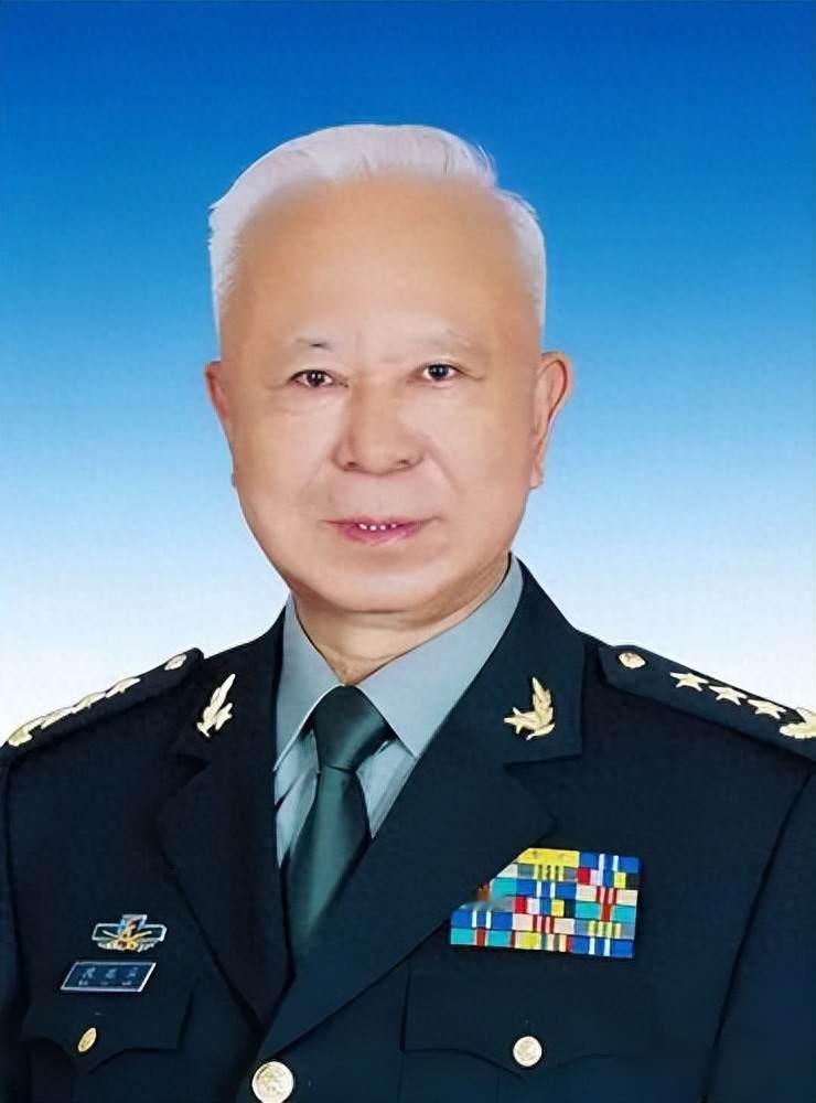 一位老将军走了，军改前夜的实战派将领悄然谢幕，历史在换人时总悄悄关上一扇门2