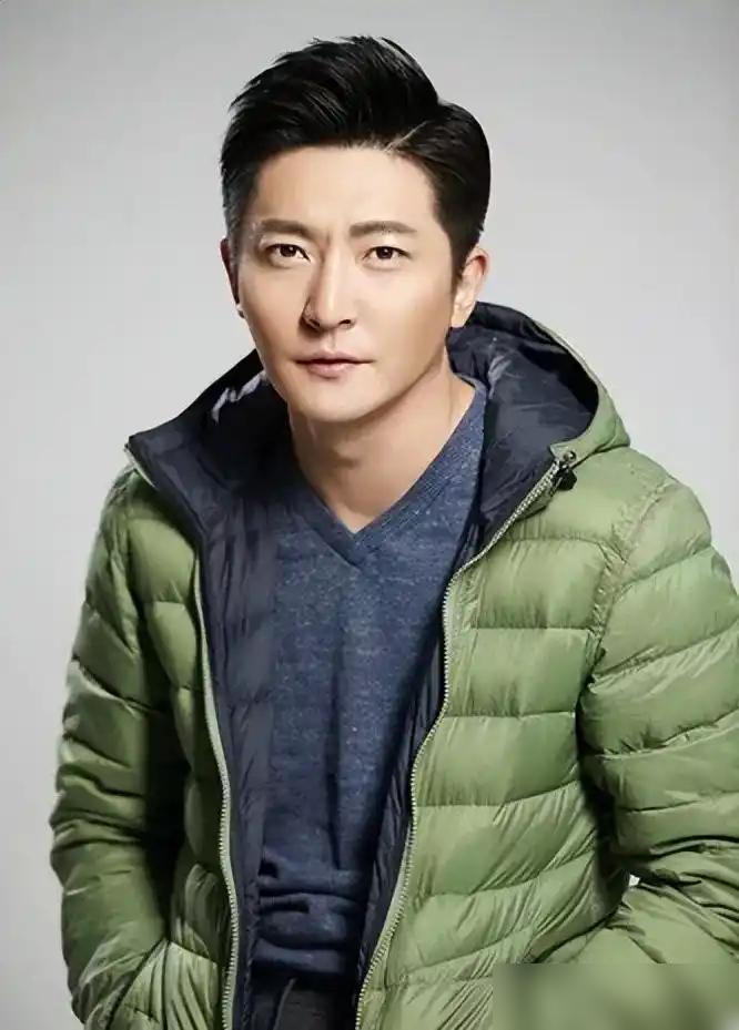 电视剧《老舅》，即将接档电视剧《大生意人》，于12月15日播出，故事开始于90