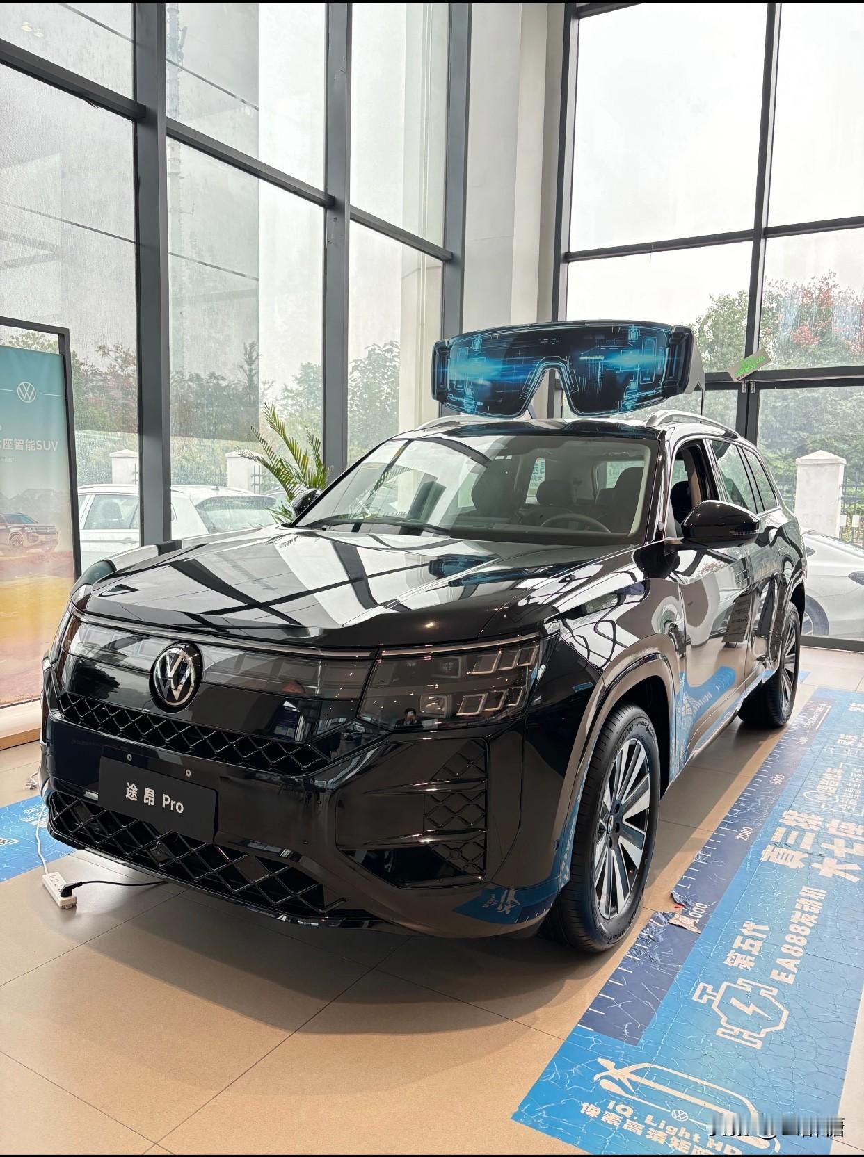 十几年前，闺蜜爱上了一个开大众车的男人。在那个有车就算稀罕事的年代，手握方向盘本