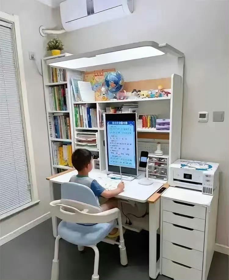 不考年级前三都对不起这个配置...