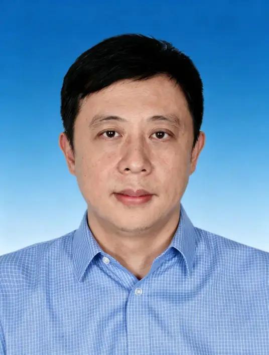 中国移动一部门副总黄岩担任南宁市副市长，属于挂职。2026年6月25