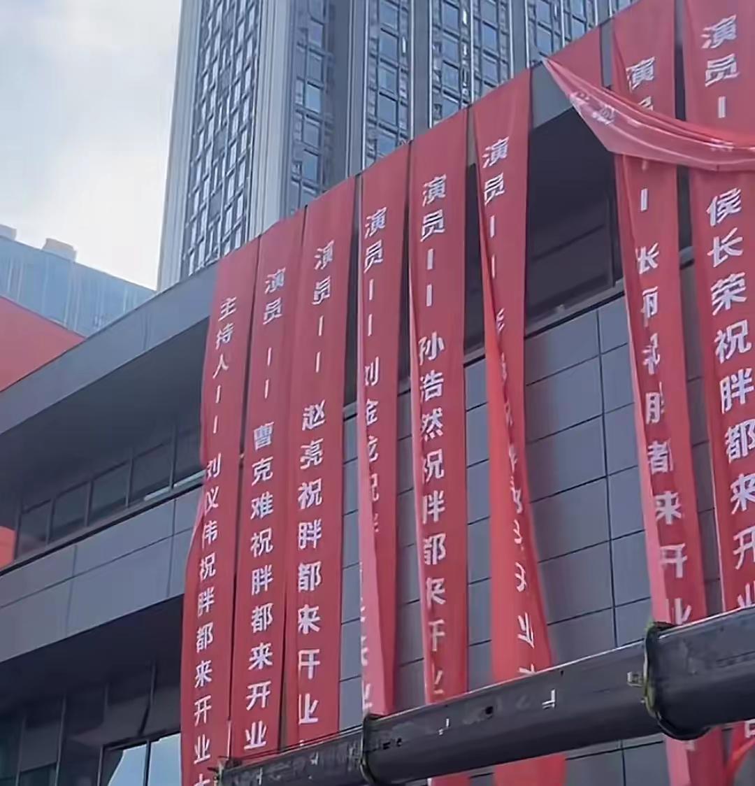 自媒体发展的三个阶段！第一个阶段是，那时大家非常有兴趣分享专业有价值的内容，认