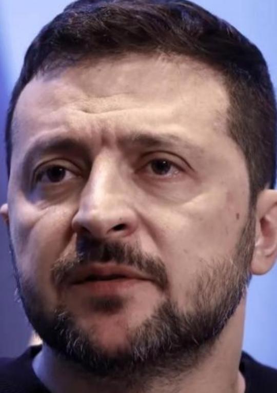 乌克兰为什么直到现在还不投降？说白了，不是乌克兰不想投降，而是乌克兰的路大概率已