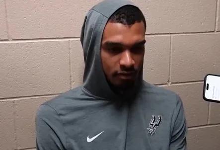 文班亚马：掘金和其他球队不一样&他们有世界最好的进攻球员04月06日讯，在NB