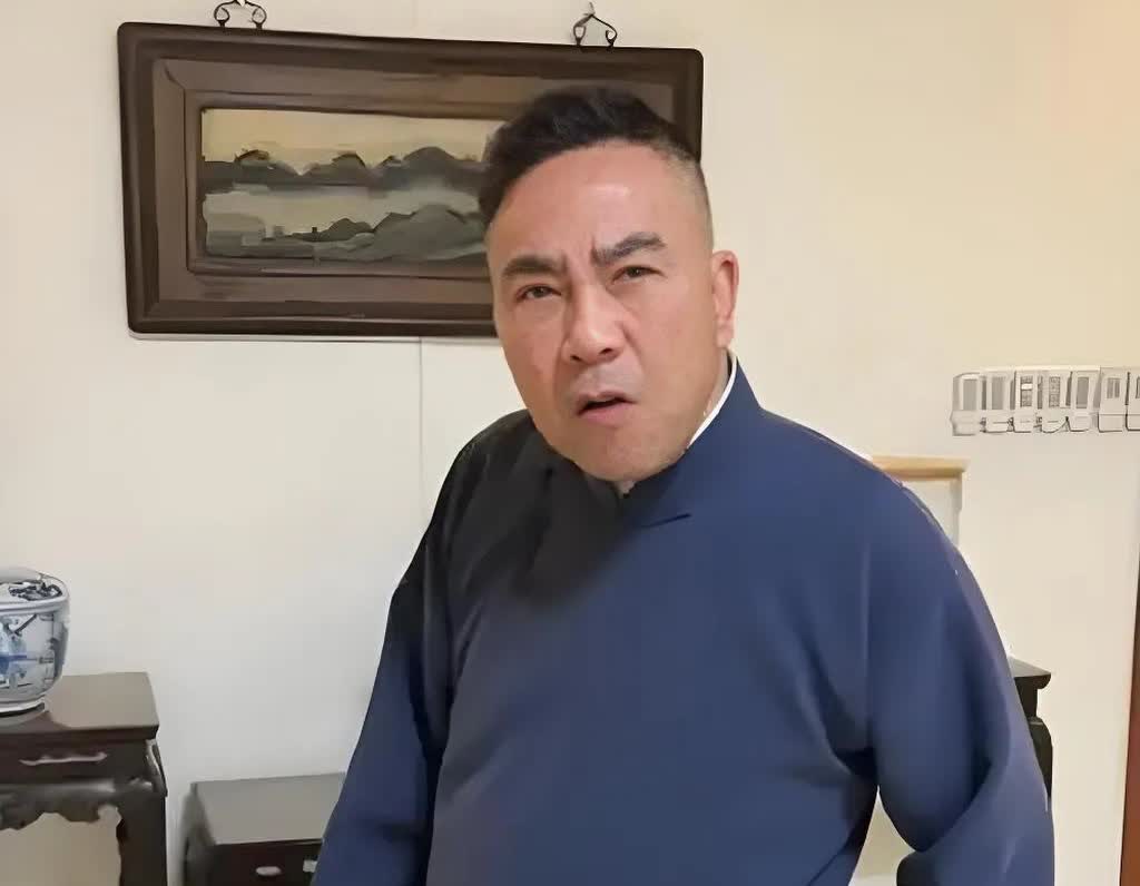 虎哥爆料，杨议在5月18日的收徒宴，本来是准备了10桌，可是去了300多个人，为