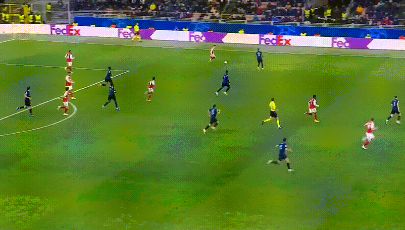 马丁内利风骚外脚背间接助攻约克雷斯破门⚽国际米兰vs阿森纳欧冠阿森纳