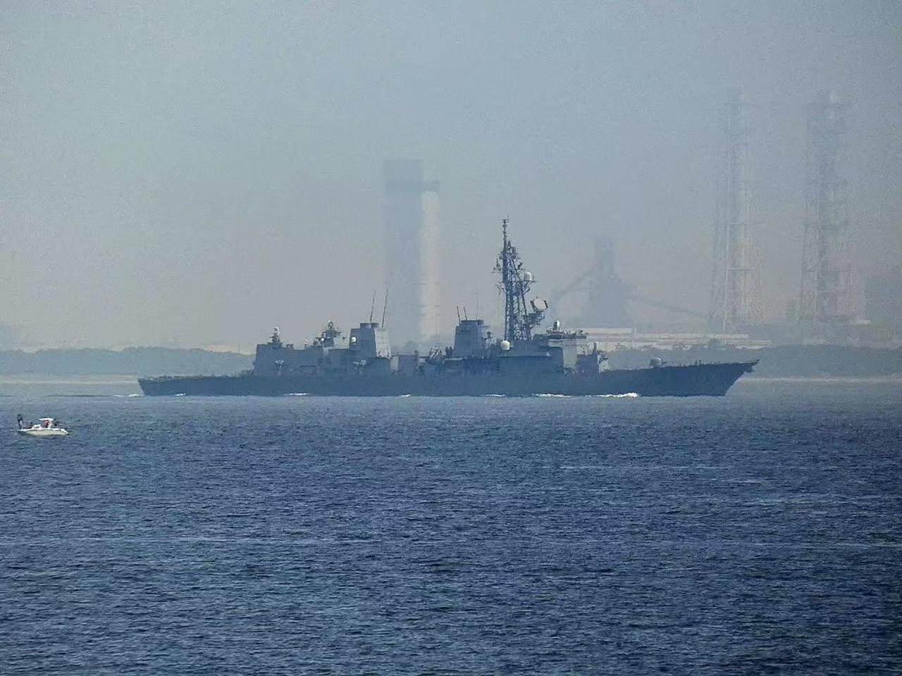 4月17日日本海上自卫队“雷”号驱逐舰穿越台湾海峡，1895年4月17日中日签订