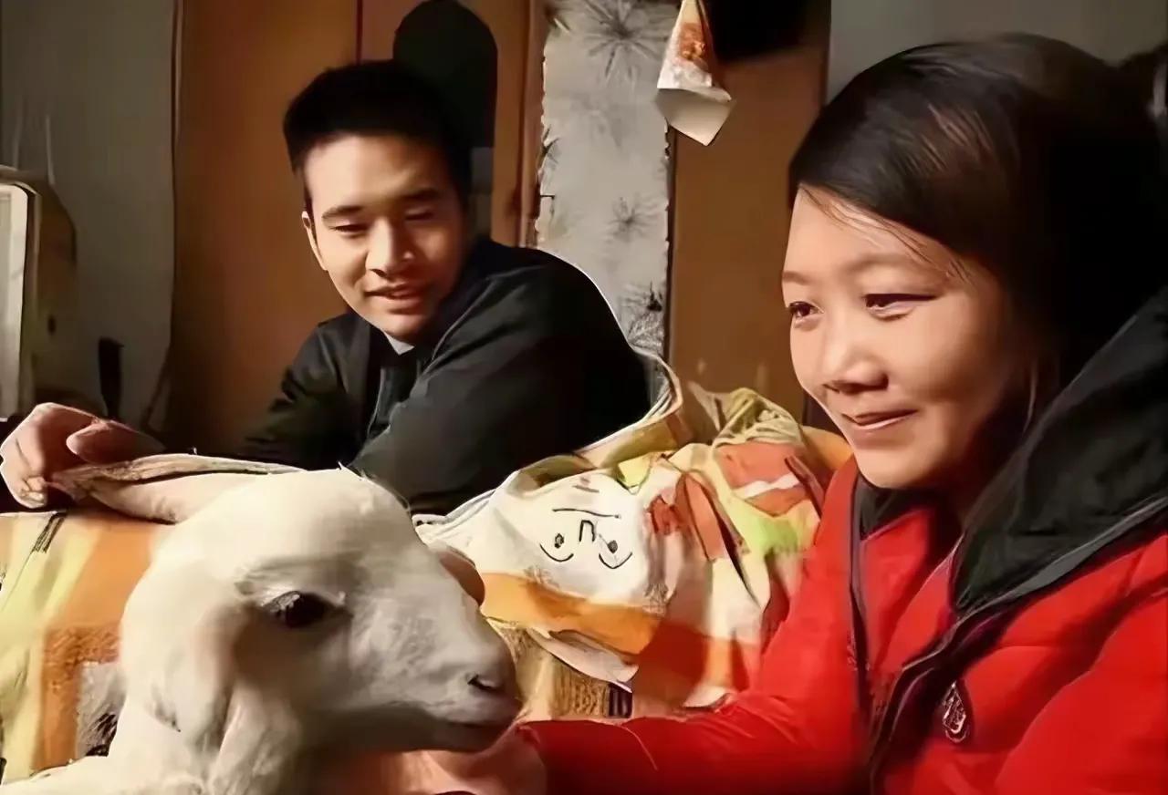 河南，1年轻女教师身患类风湿，丈夫竟抛下她和年幼的女儿一走了之，谁料，她当年资助