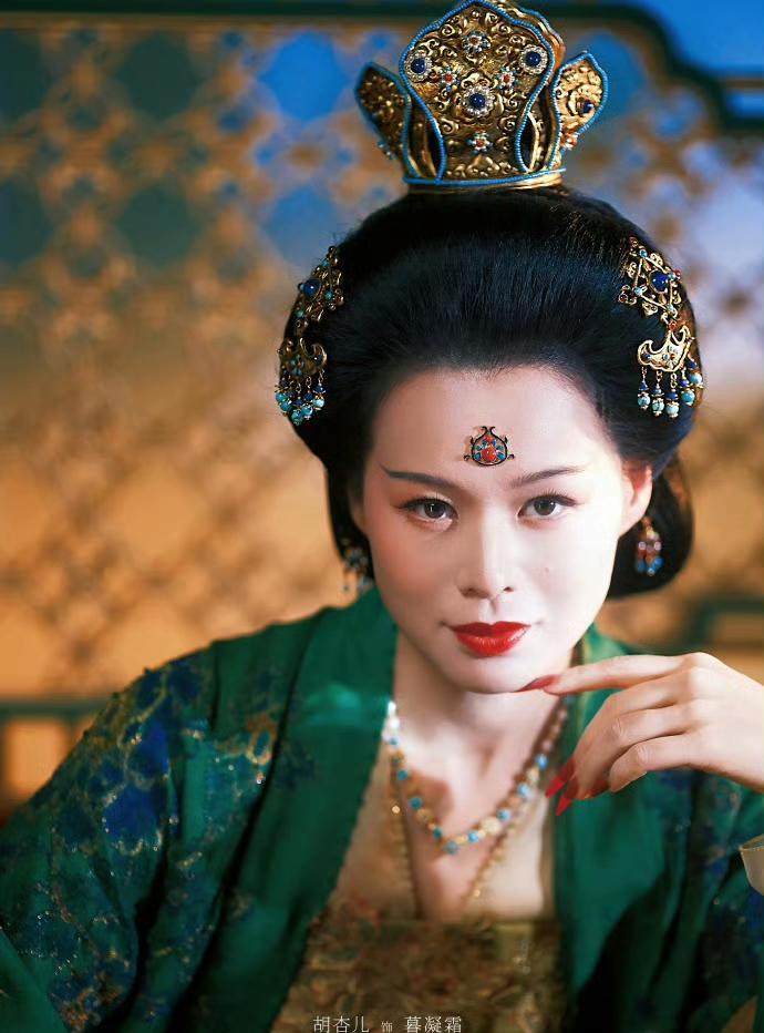 孟子义李昀锐新剧定妆照释出！“昀牵孟绕”CP氛围感拉满，尚公主题材质感初显古装