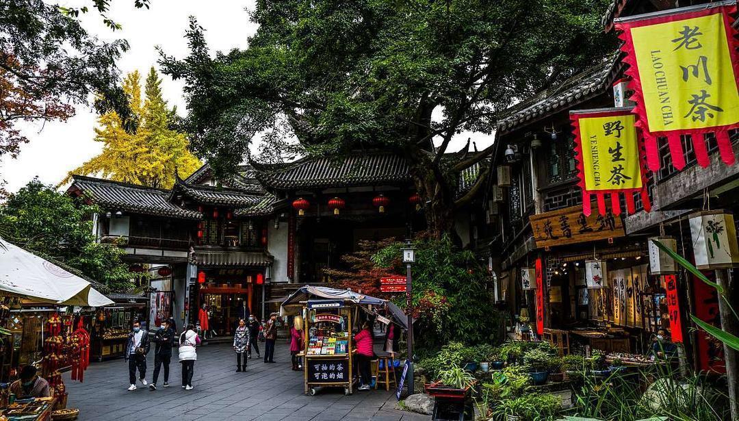 成都边上这个古镇，乍一看名字可能不起眼。可去过才懂，它凭什么能把“过瘾”和“散淡