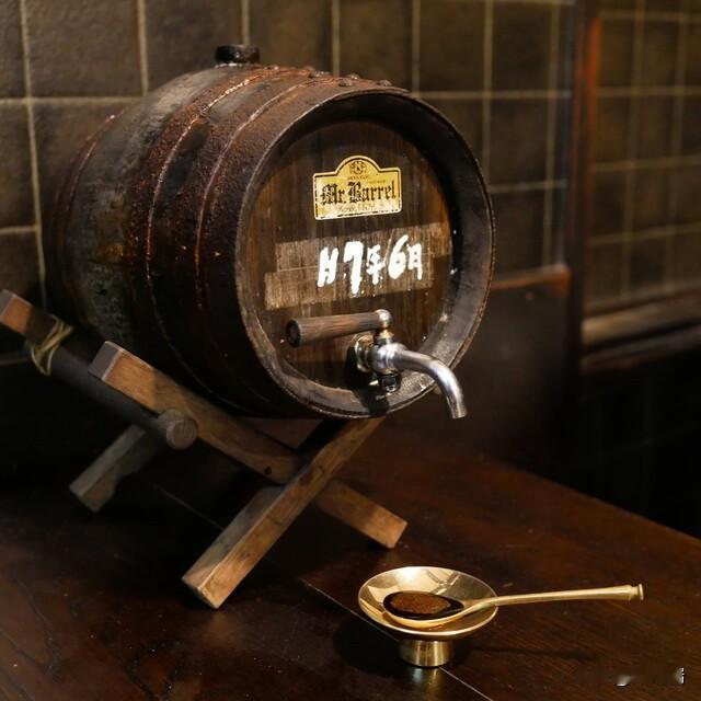 在日本大阪，一家咖啡店出售一杯存放了30年的咖啡，售价约为650美元。这家咖