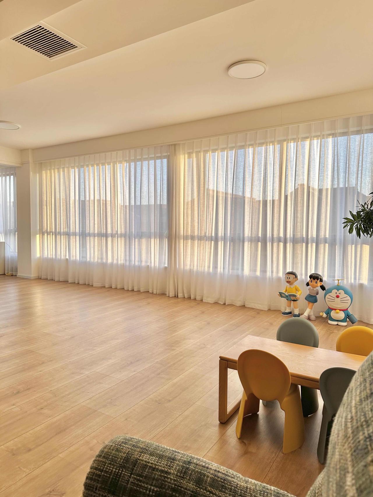 东北小城200㎡的家，四楼、三阳台、74w，越住越喜欢！我家在东北一座四线小
