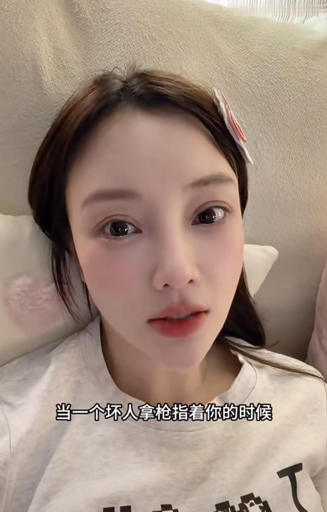 李小璐最近换赛道了，不在蹦蹦跳跳秀身材，秀舞技了，开始讲人生哲学了，你别说还真是