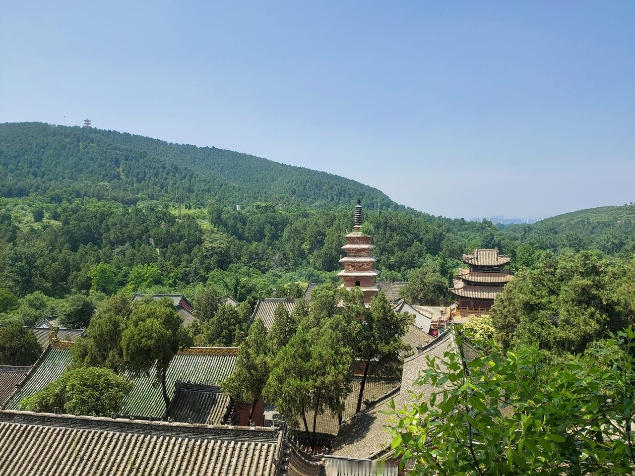 考公做生意那个更好点做小生意的肯定不如普通公务员，不过，做大生意的首富比普通公