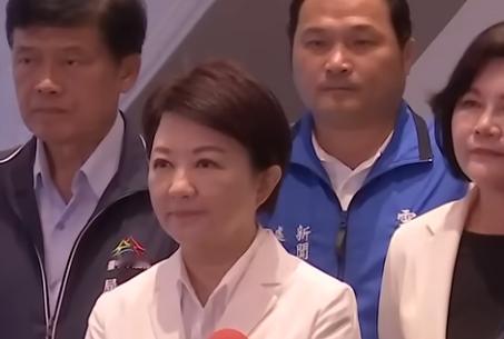 今天，台中市长卢秀燕在谢国梁、连胜文与罗智强、陈菁徽陪同下，下午在凯道受访表示，