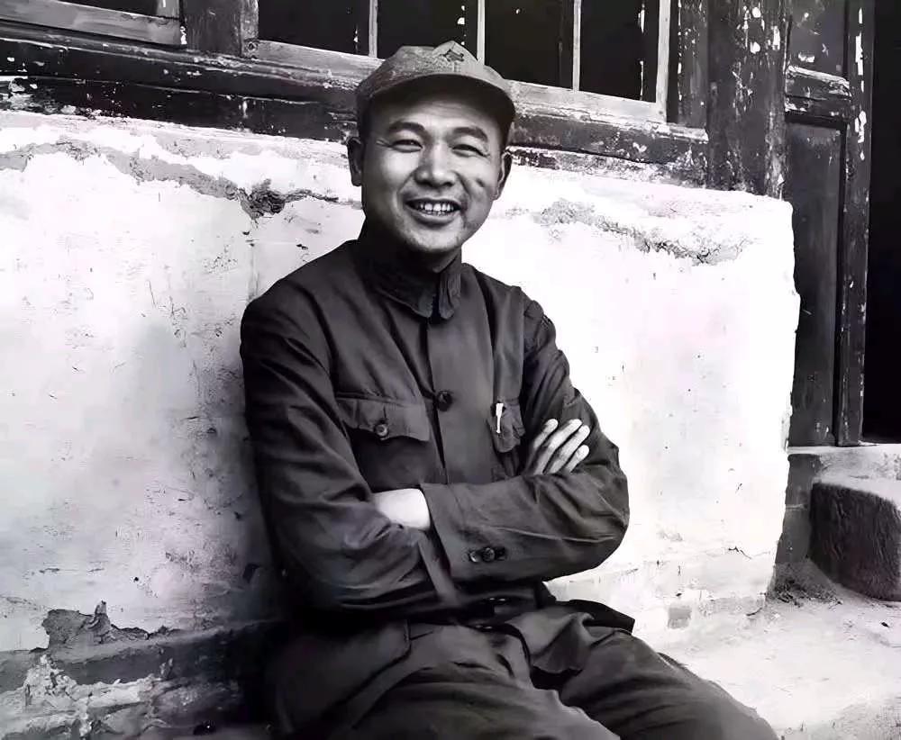 徐海东送给中央5000块大洋的故事，大家都耳熟能详了，其实，徐海东对中央还有