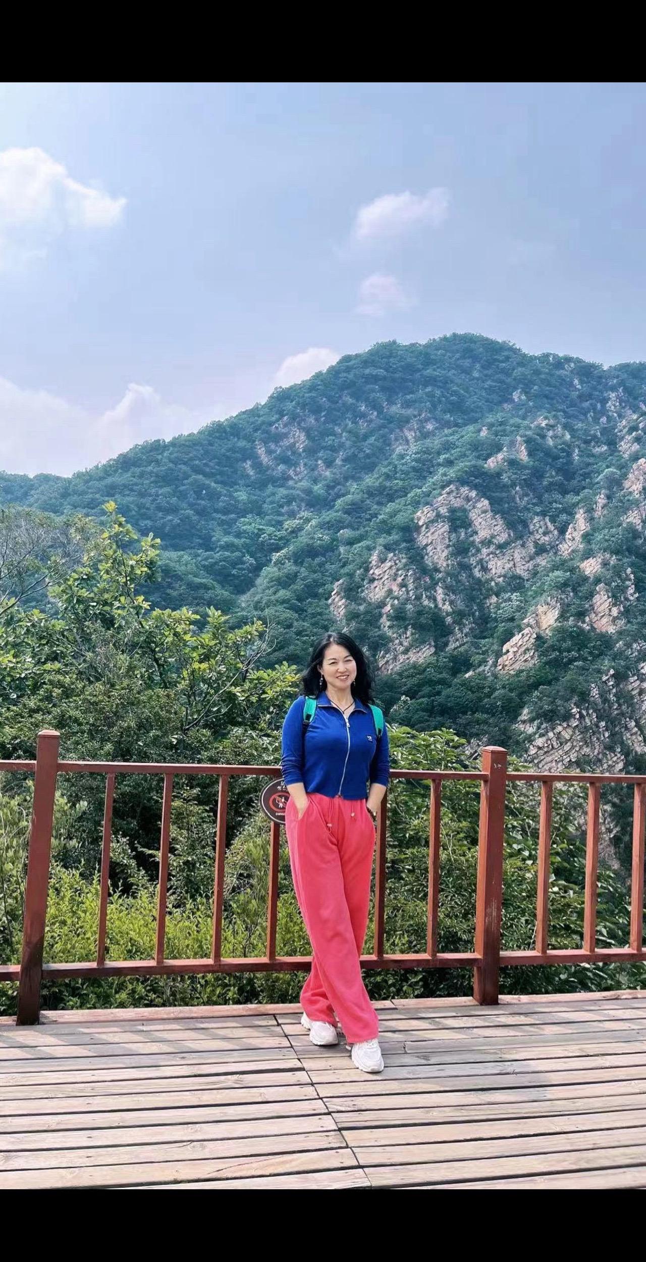 生活当中没有什么事情过不去的，时间会冲淡一切，我们之所以会心累，就是常常徘徊在坚