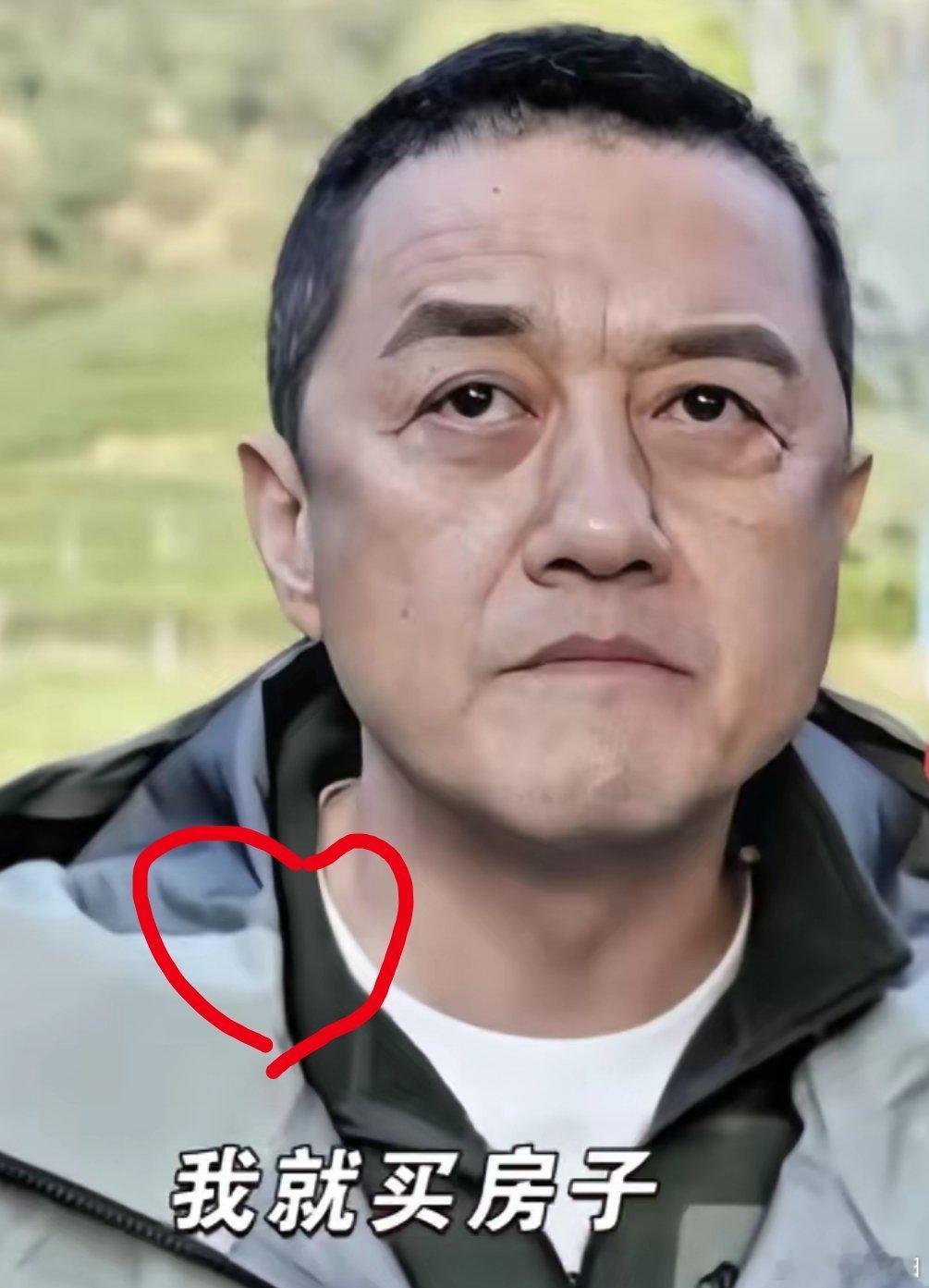 李亚鹏这么说过：“我年轻那阵儿，赚了钱没别的去处，就扎堆买房子，当时买了好多套，