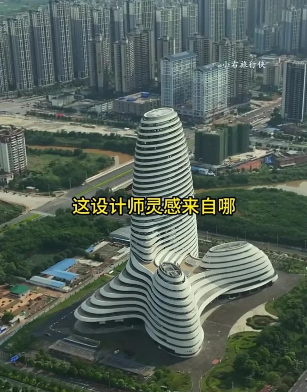 把14岁的女儿送到美国，寄宿在州总检察官候选人家里生活，就读于贵族子弟就读的私立