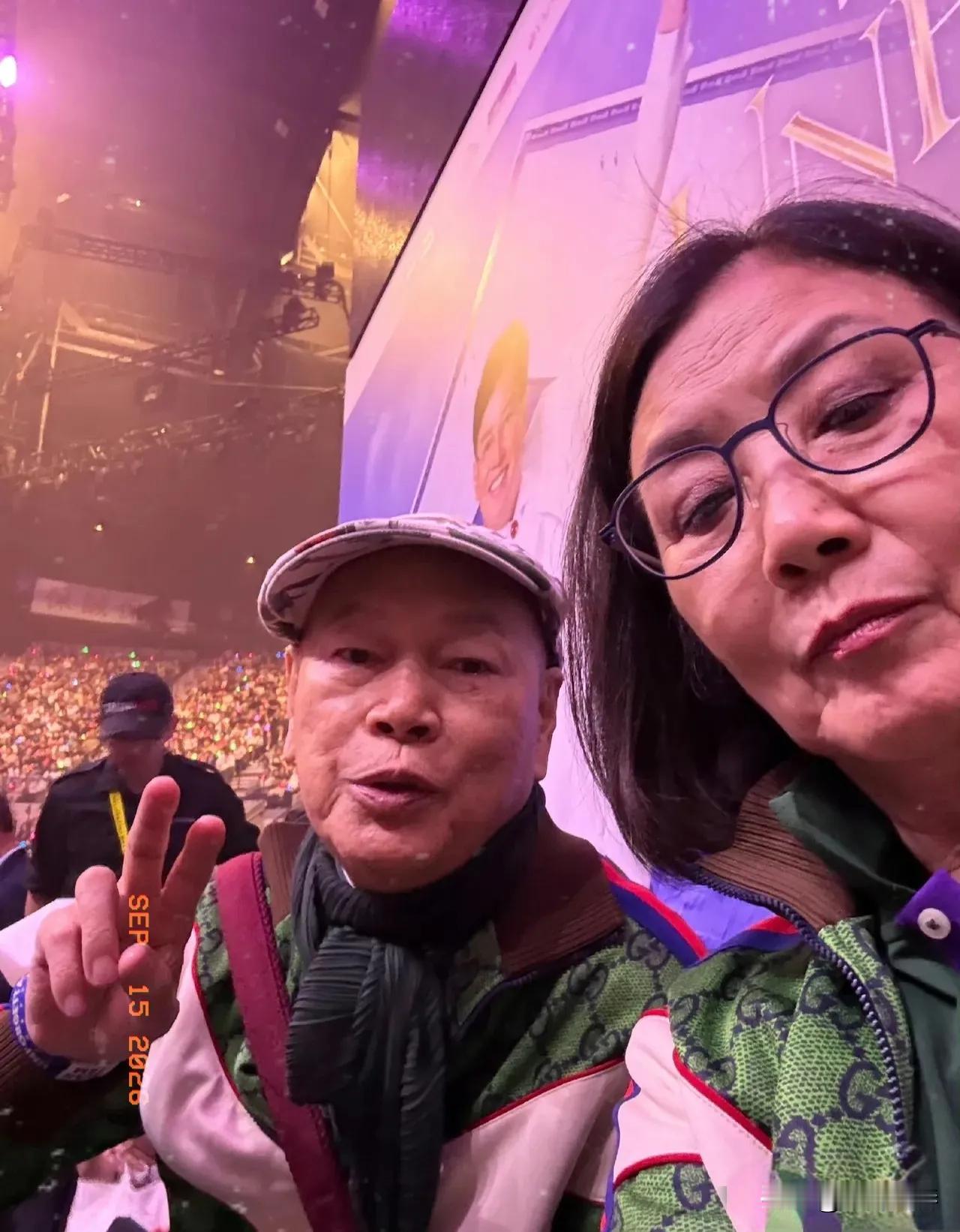 汪明荃，凌晨发文！9月14日晚看完谭咏麟红馆演唱会后，9月15日凌晨，汪明荃