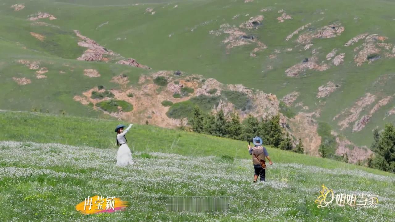 邹市明好心提醒冉莹颖，冉莹颖哭笑不得，不知道是感谢还是该扭头就走。邹市明