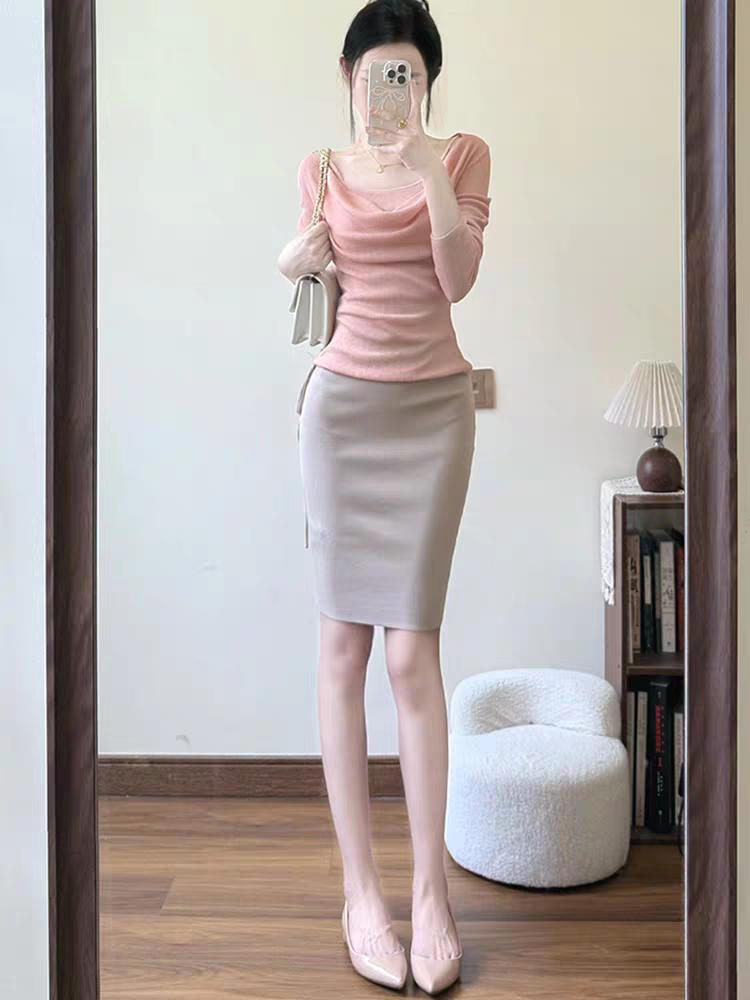 时尚穿搭。小个子，轻奢高级感粉色荡领连衣裙套装。精致迷人，端庄温柔！嫩粉色系穿搭