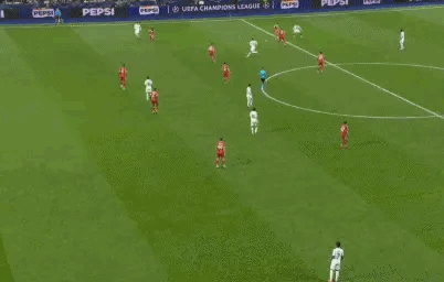 皇马1比2拜仁要不是诺伊尔彻底开挂，9次成功扑救，尤其是下半场的惊艳表现，此役谁