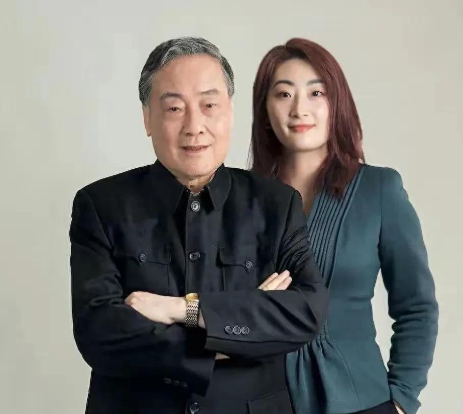 网上说浙江不重男轻女看来也不可信！宗馥莉和宗家人不亲，那是因为宗家重男轻女，让外