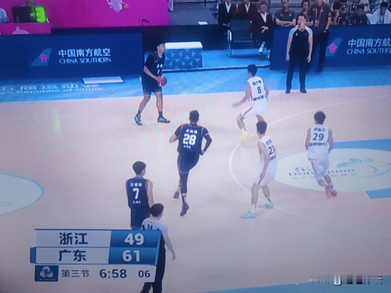 广东队的王睿泽是黑龙江籍的球员，他为什么代表广东队参加比赛呢？这次王睿泽在广东队