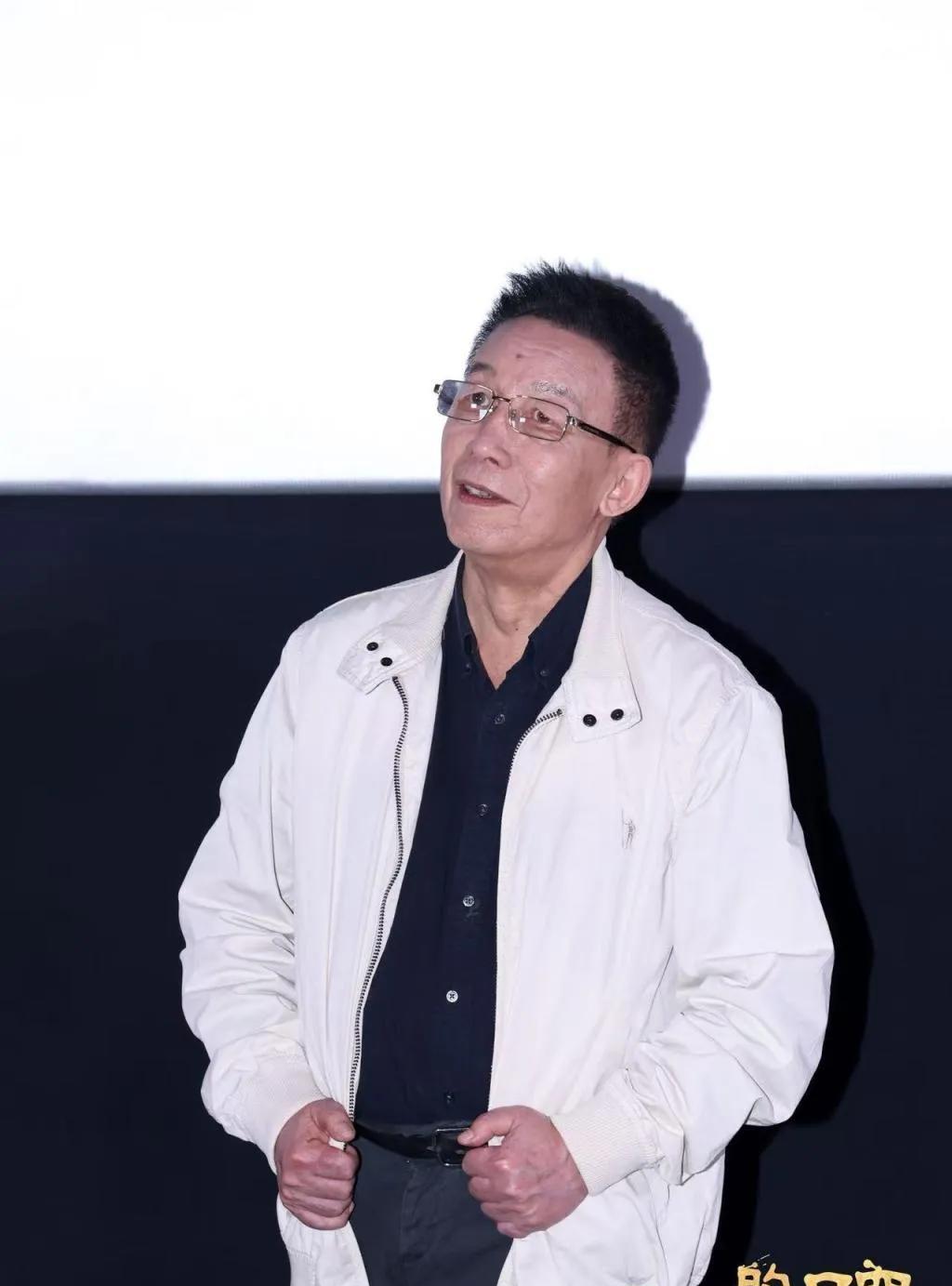 易中天应该是国庆档最悲催的编剧。易中天编剧的《三国的星空》上映7天，票房仅60
