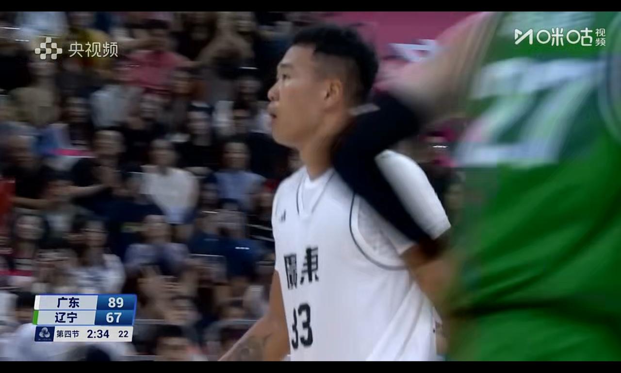 贺希宁打乱战能力，居然比王睿泽都强大很多，那么原帅两次举手投降就好理解了辽宁