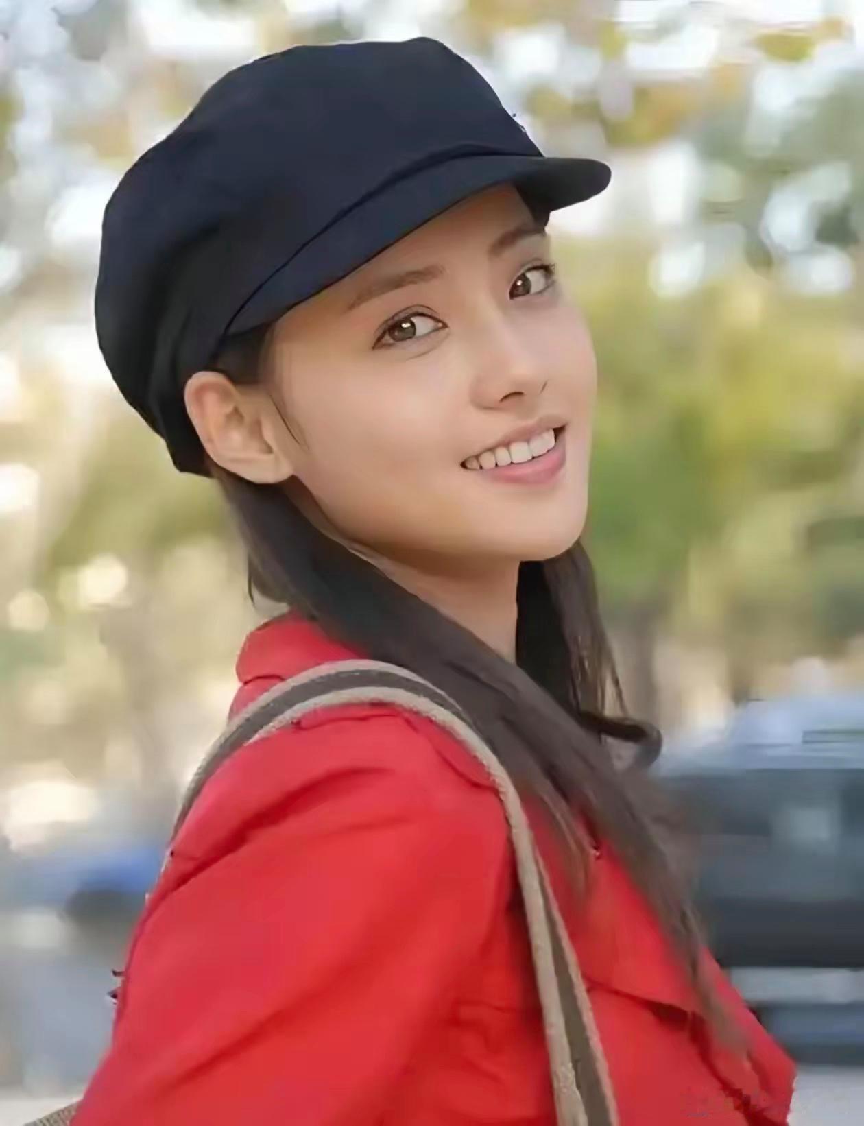 张嘉倪是真聪明！张嘉倪的前夫买超直播，她装作没看到、没听到、没收到，保持零回应，
