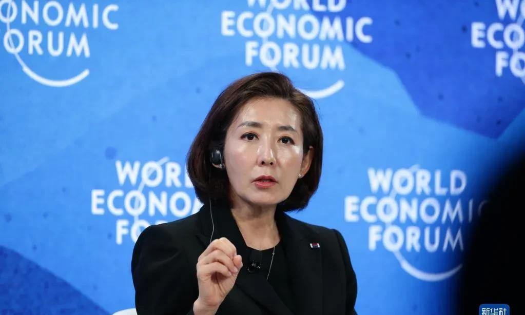 罗卿爱：李在明儿子李某浩的婚礼，非明而明！表面上宣布“仅家人及亲朋好友参与的小规