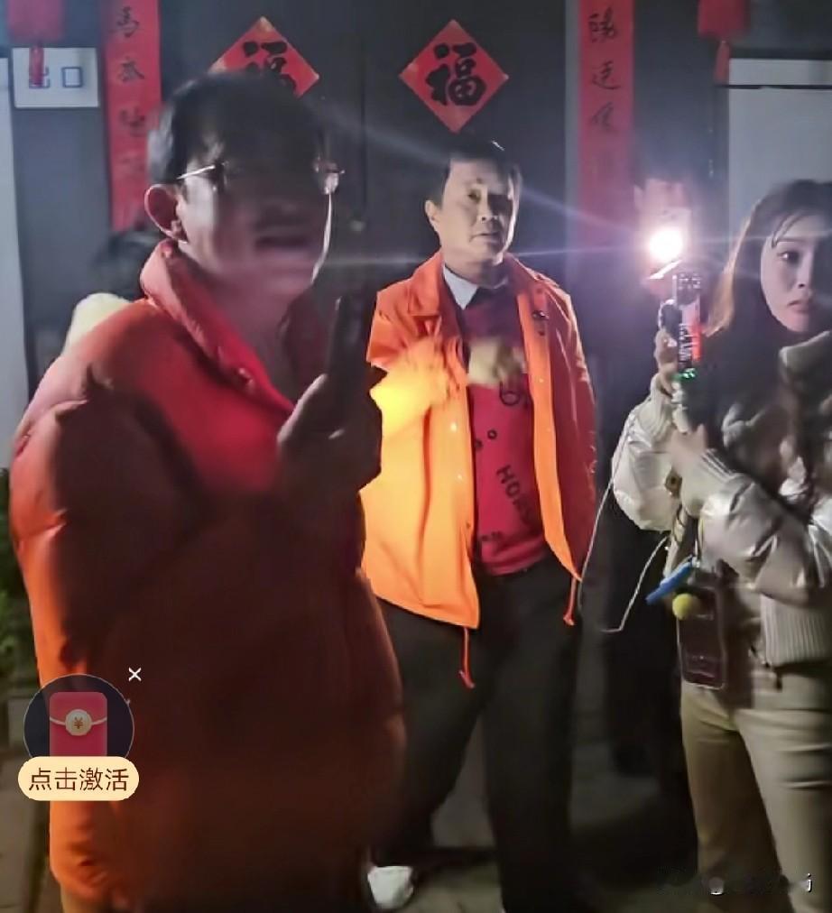 万万没想到！流浪大师沈巍自曝抑郁了，有吃有喝有女友陪伴，这咋还抑郁了呢？刚刷到沈