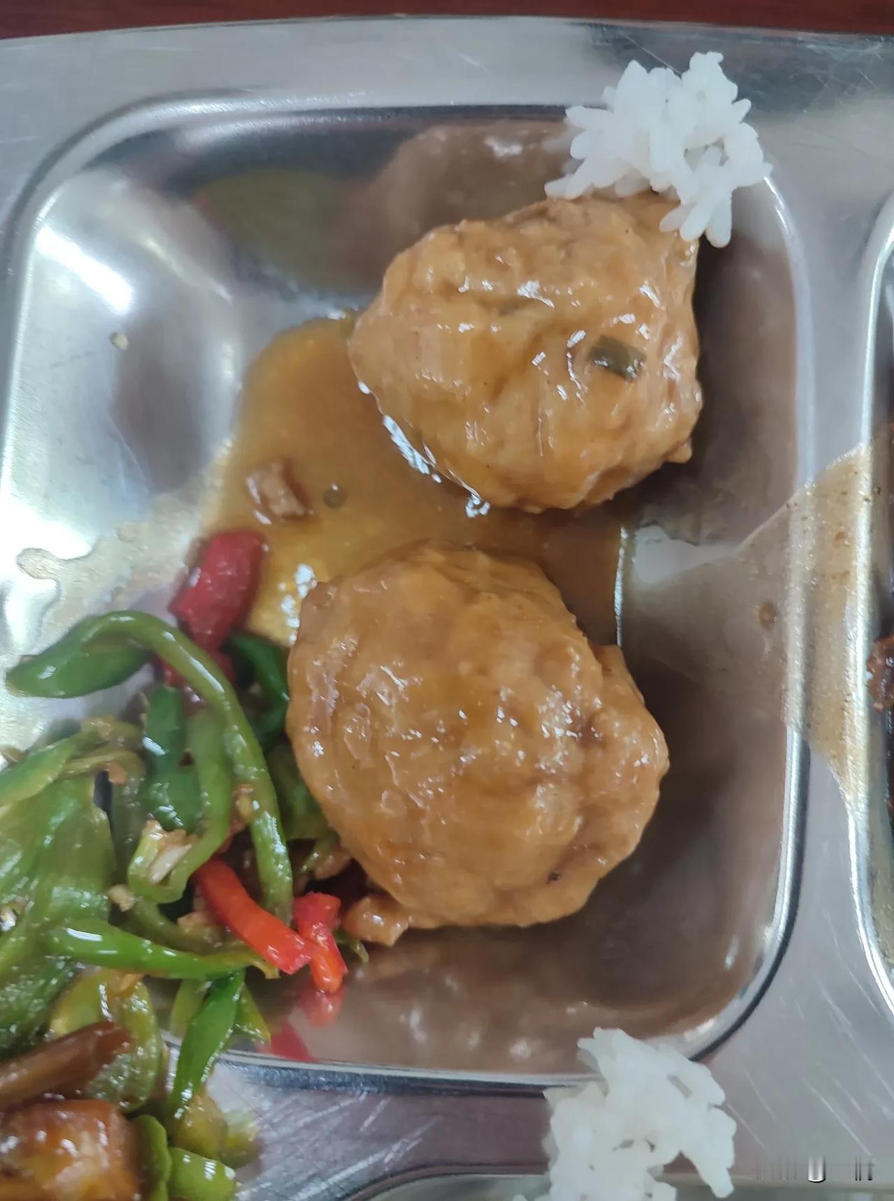 红烧狮子头