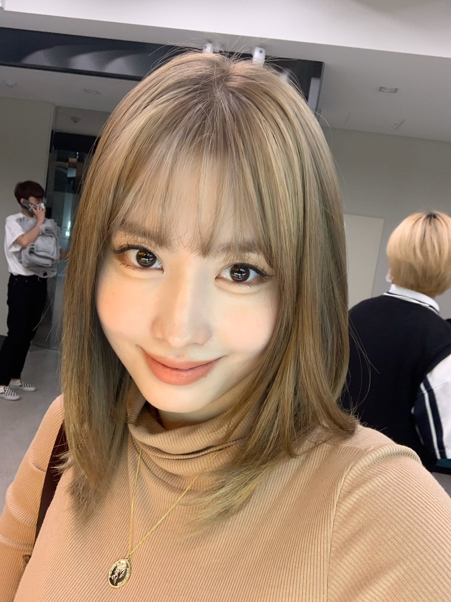 🤳​​​