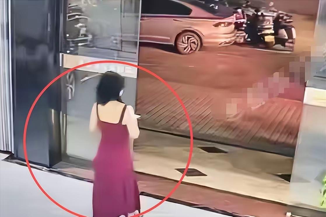 没想到孕期女子寒冬穿吊带失联，最该着急的人却集体沉默！这事儿越想越不对劲，