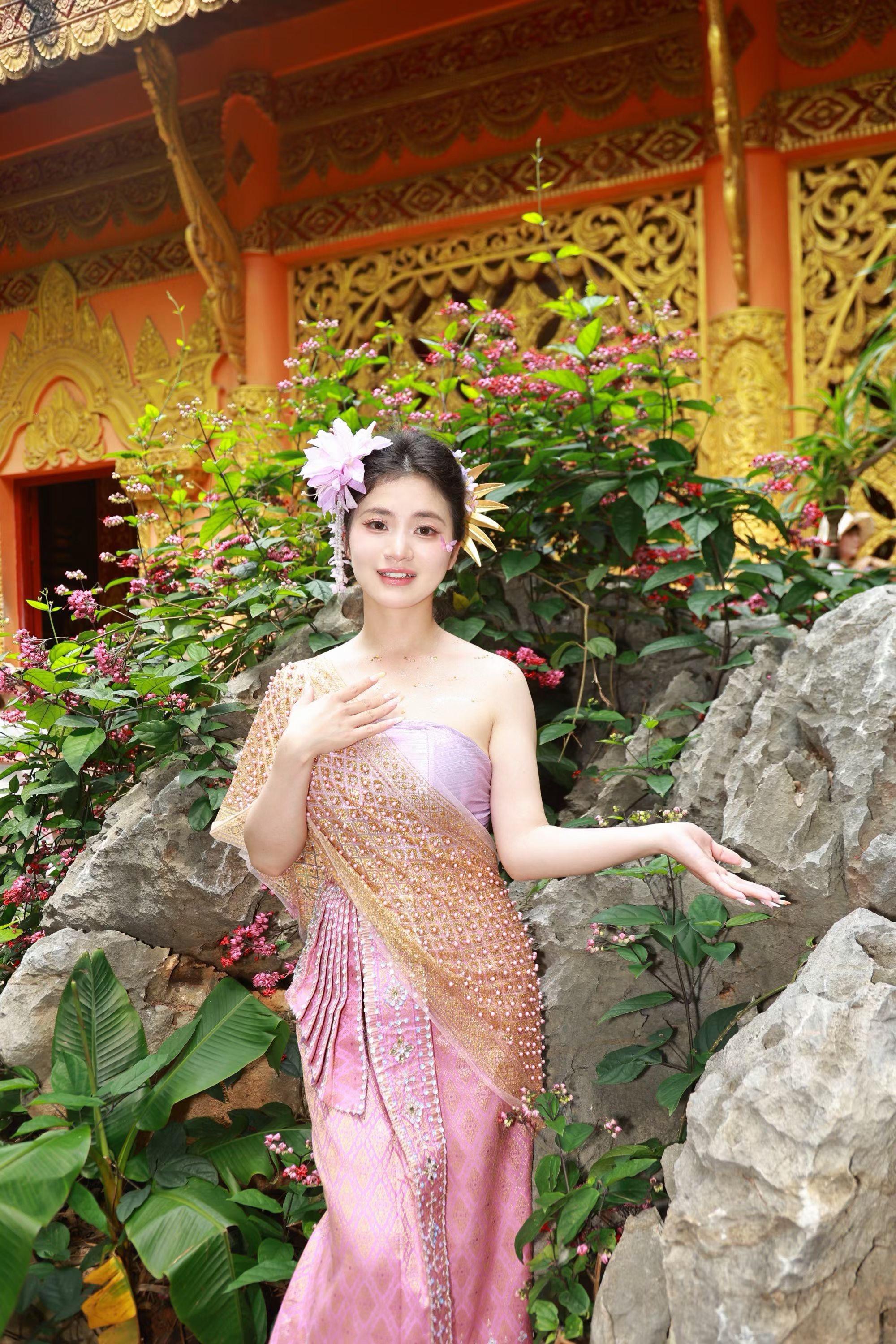 来西双版纳当傣妹啦