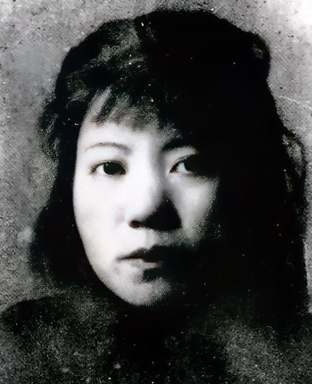 1948年，李青林被捕，在狱中，李青林宁死不屈，敌人见状，立刻叫来了叛徒指认，哪