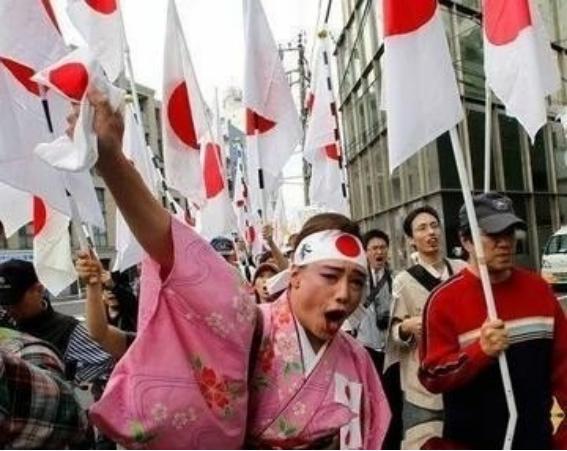 一个堂堂五常国家，一个反法西斯战胜国，一个坐拥960万平方公里的泱泱大国，竟被一