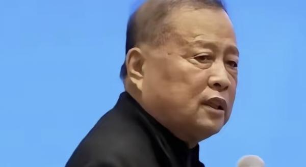 评国防大学教授马骏的“慎战”论国防大学马骏教授提出“慎战”观点后，引发“军