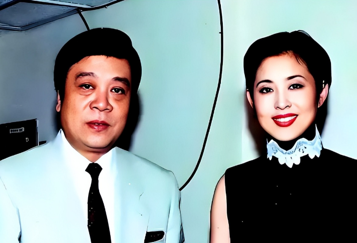 1993年，51岁的赵忠祥，反对34岁的倪萍参评正高职称，他拍着桌子喊：“我当主