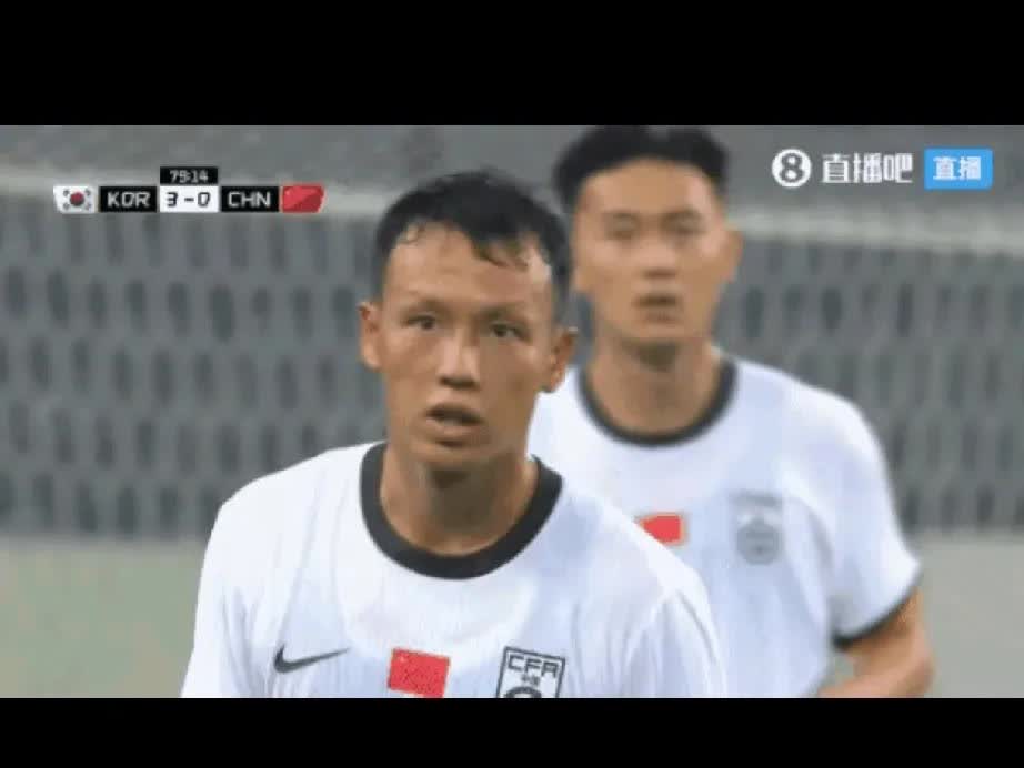 外界都在喷申花提前召回陈晋一，说人家钻政策漏洞。但我觉得高天意两张黄牌停赛这事更