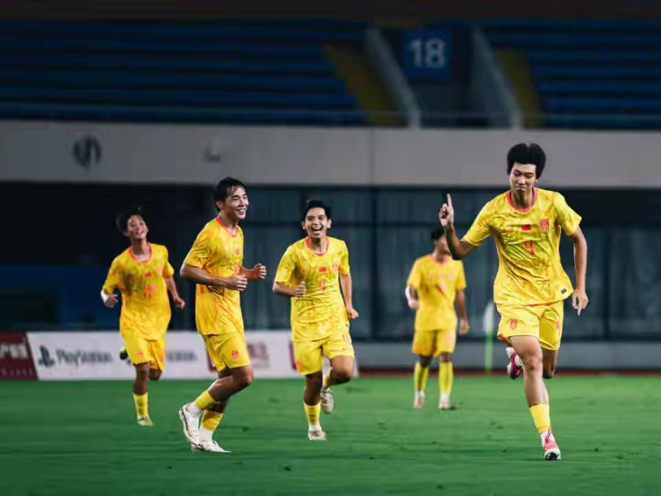 好样的！U17这帮孩子扛住了阿根廷人的“心理战”昨晚上海明日之星冠军杯半决