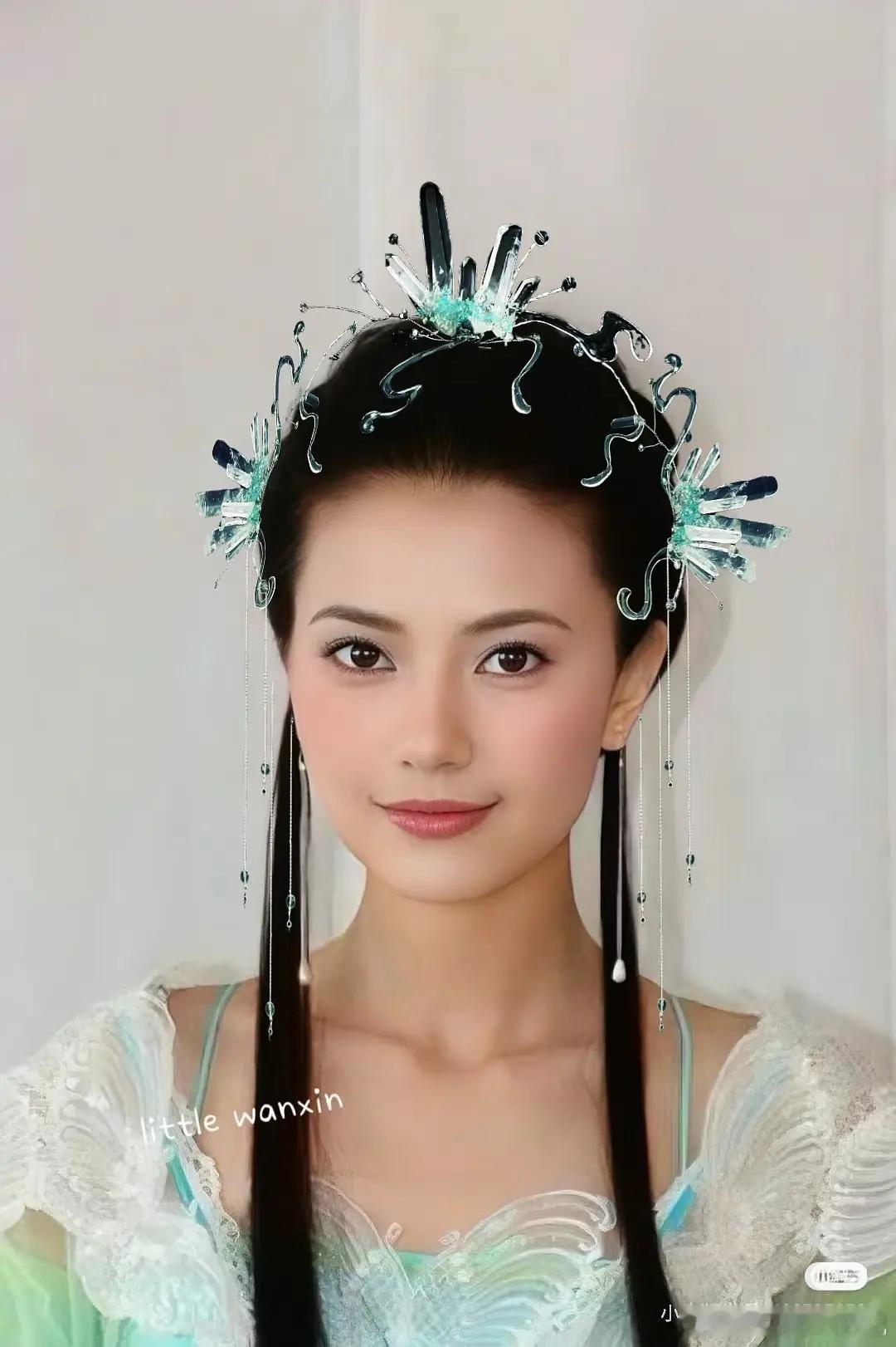 内🐟为何没有这种大眼睛了内🐟以前的妆容真的很注重眼睛，眼睛是心灵的窗户，现在