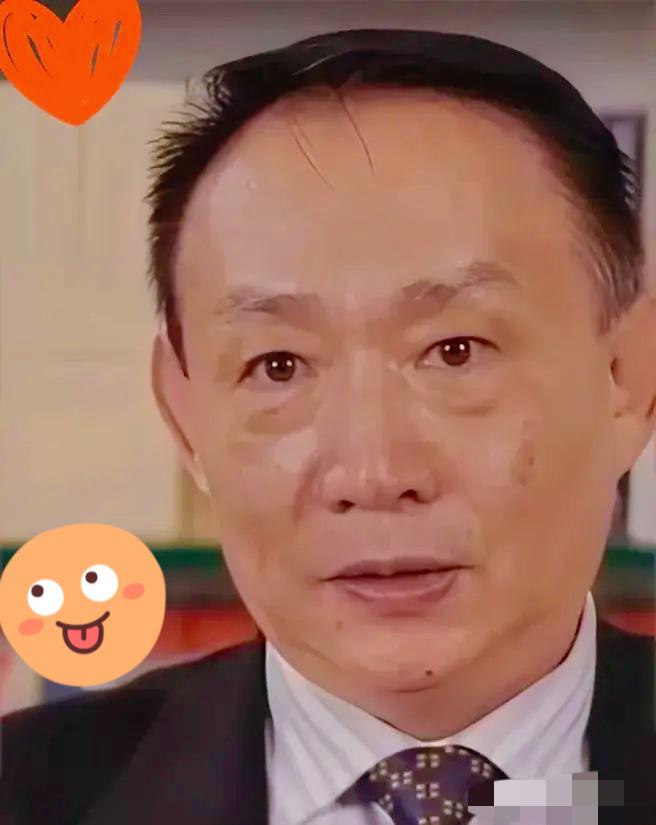 昨晚熬夜刷完卢麒元的视频，越琢磨越心里发慌。大家都在好奇背后所谓的通天人物，