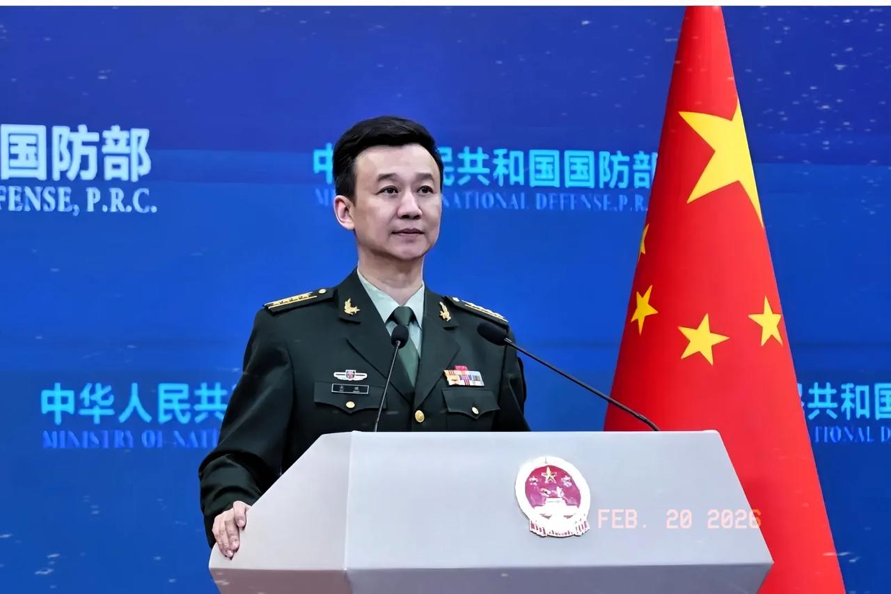 中东这火药桶眼看又要炸，美军这次是动真格的了。几百架战机在那儿集结，F-22