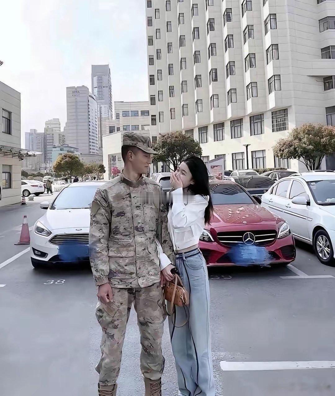 不是我说这位兄弟驾驭不了她​​​