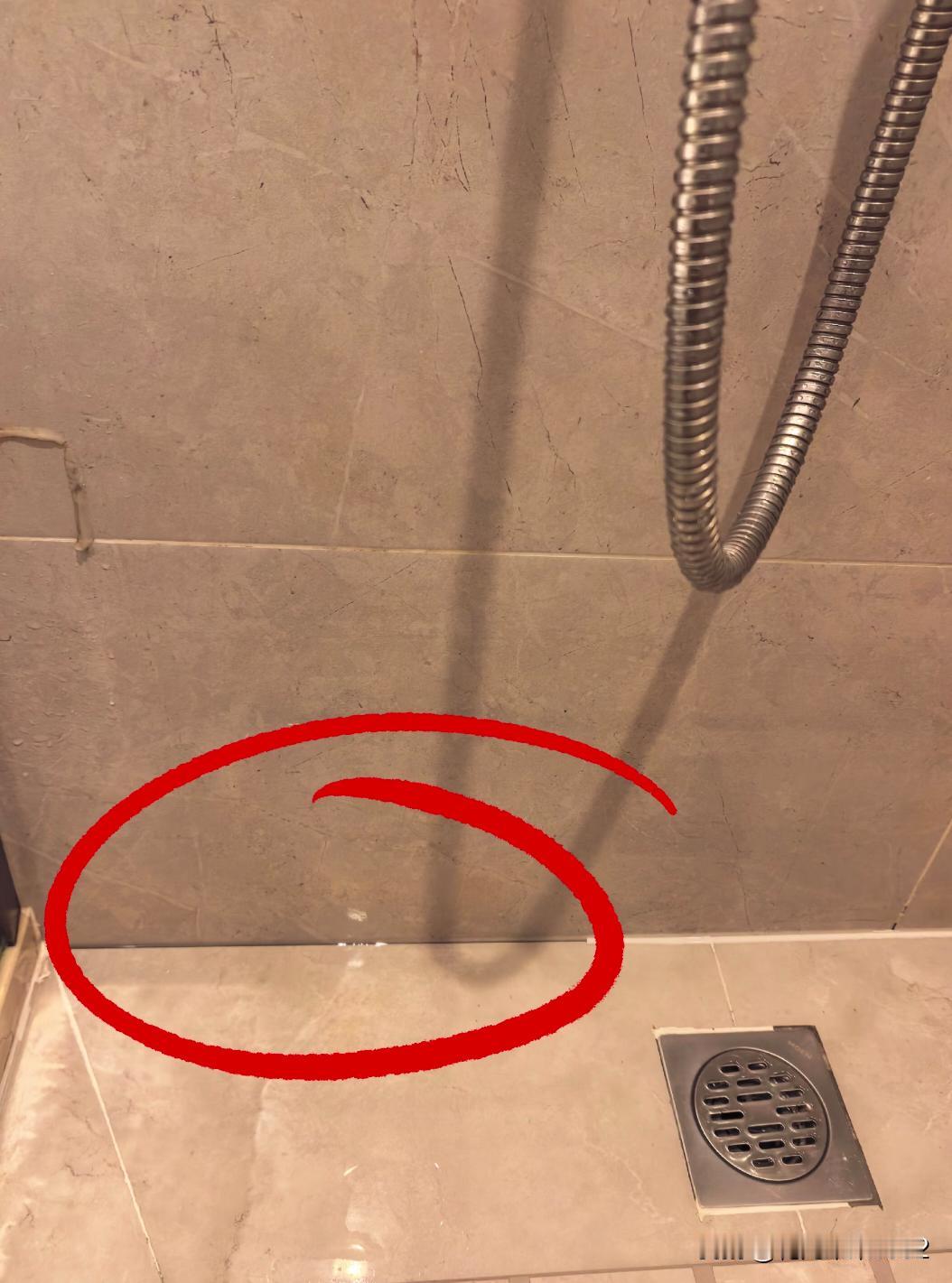 淋浴室里美缝掉了用什么东西补啊万能装修大神，求助！！有没有安全防水的补缝剂推